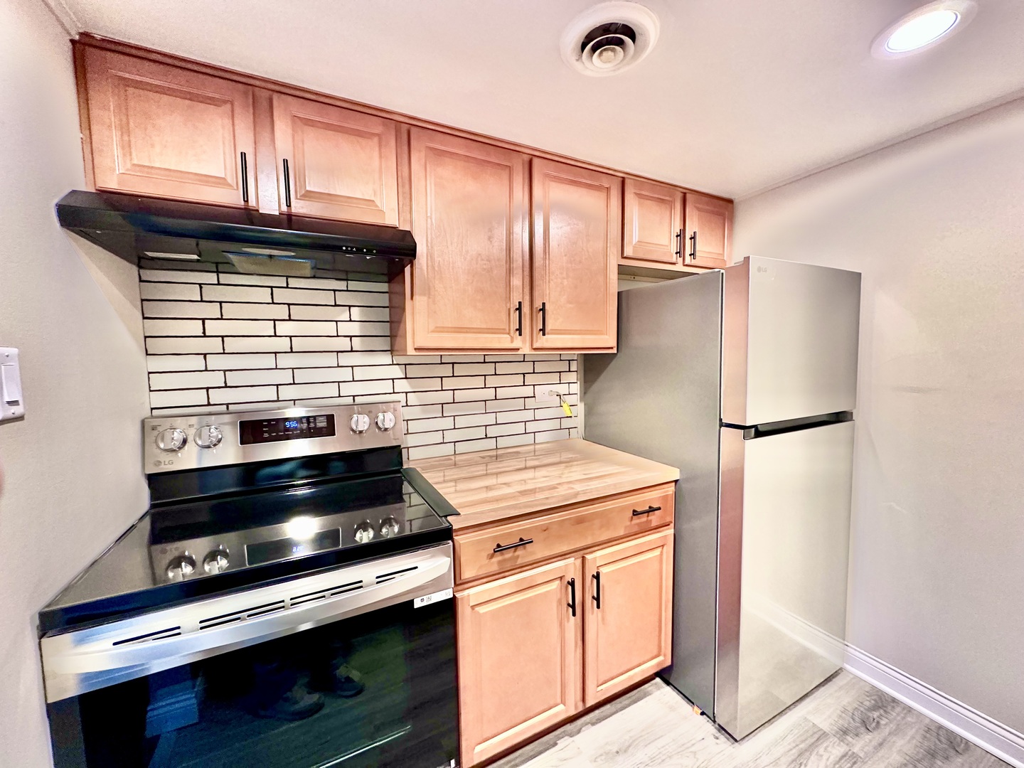 3240 N Manor Drive #130, Lansing, IL 60438