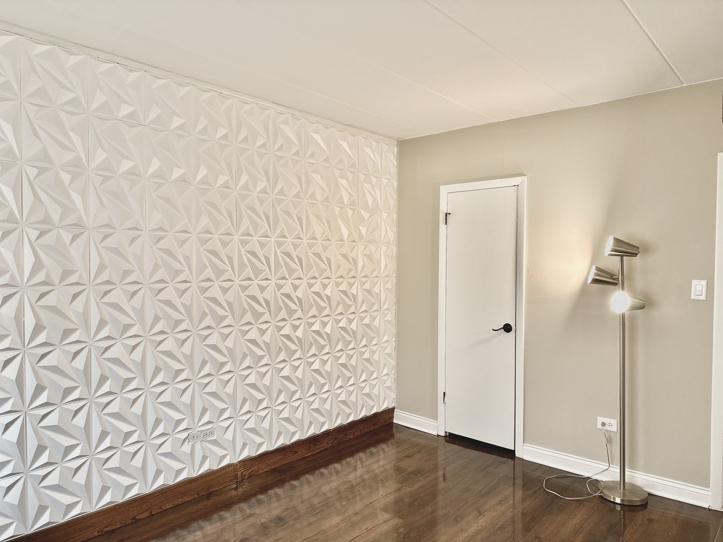 3240 N Manor Drive #130, Lansing, IL 60438