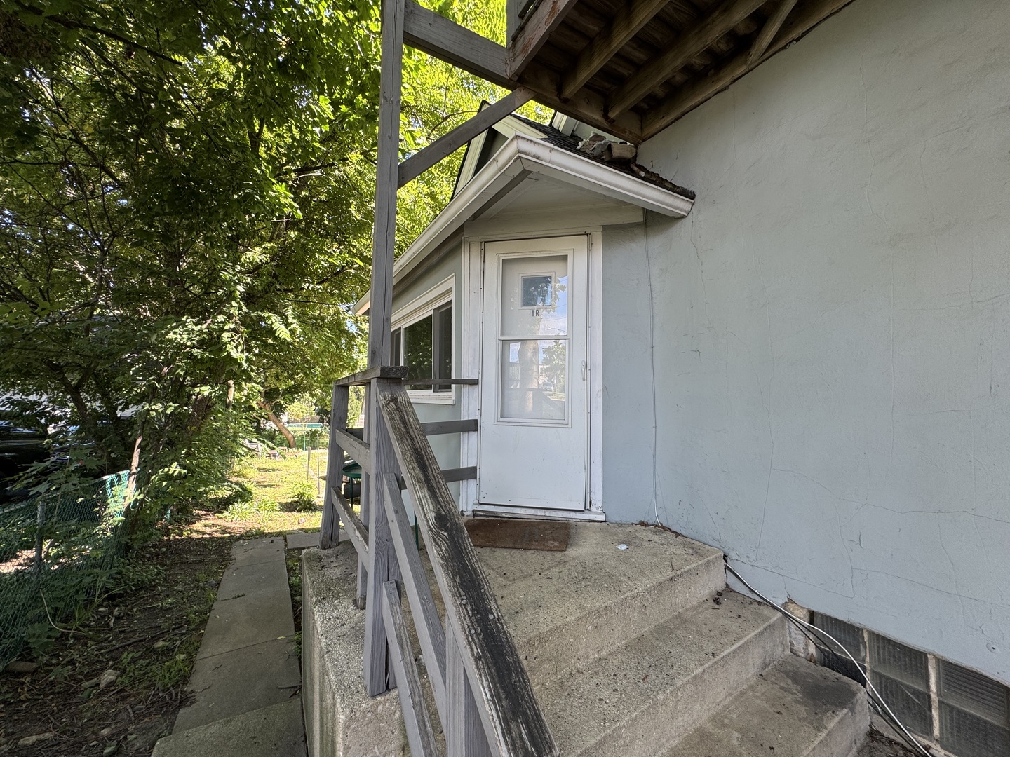 137 E Washington Street #1R, West Chicago, IL 60185