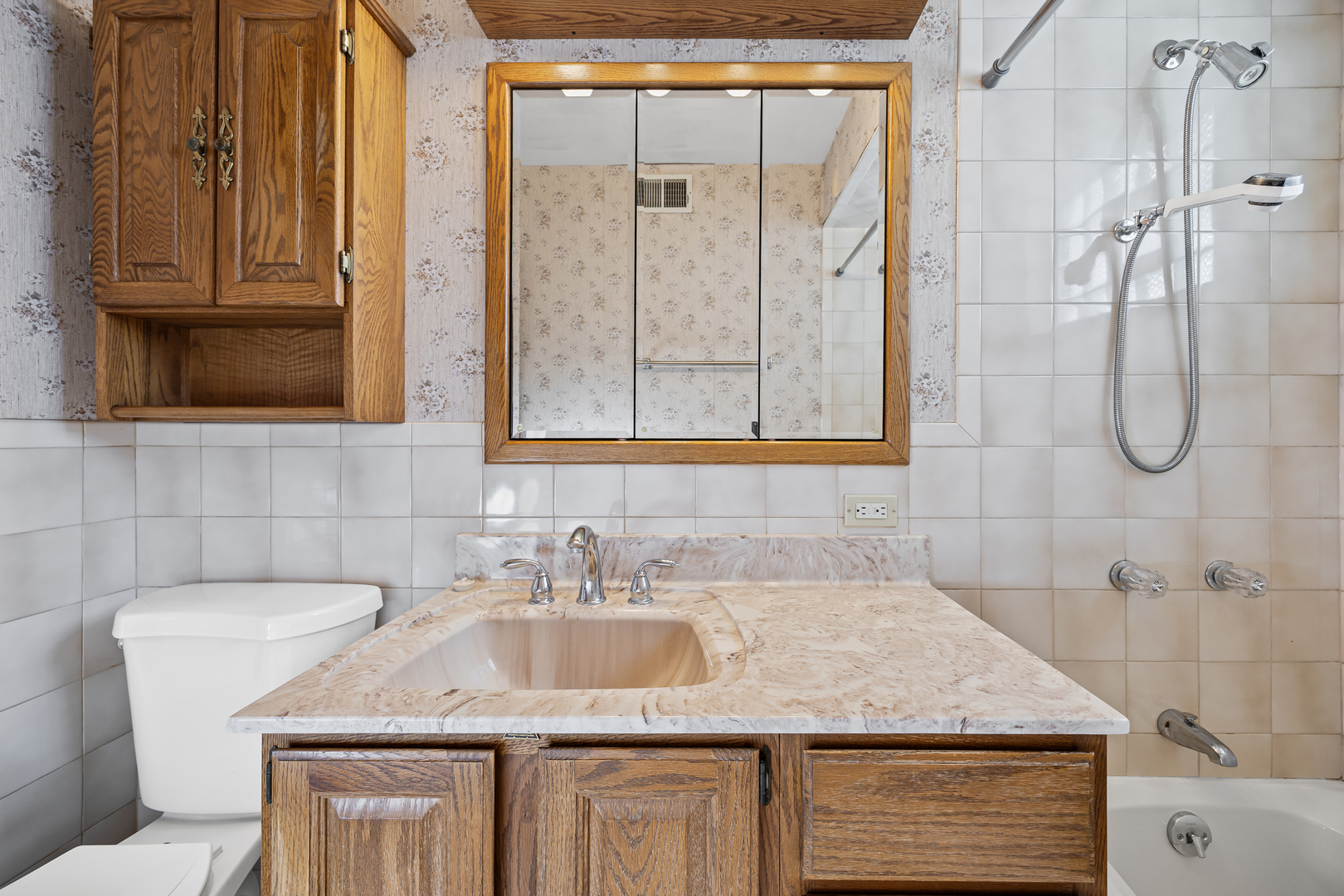 8100 S Kilpatrick Avenue, Chicago, IL 60652