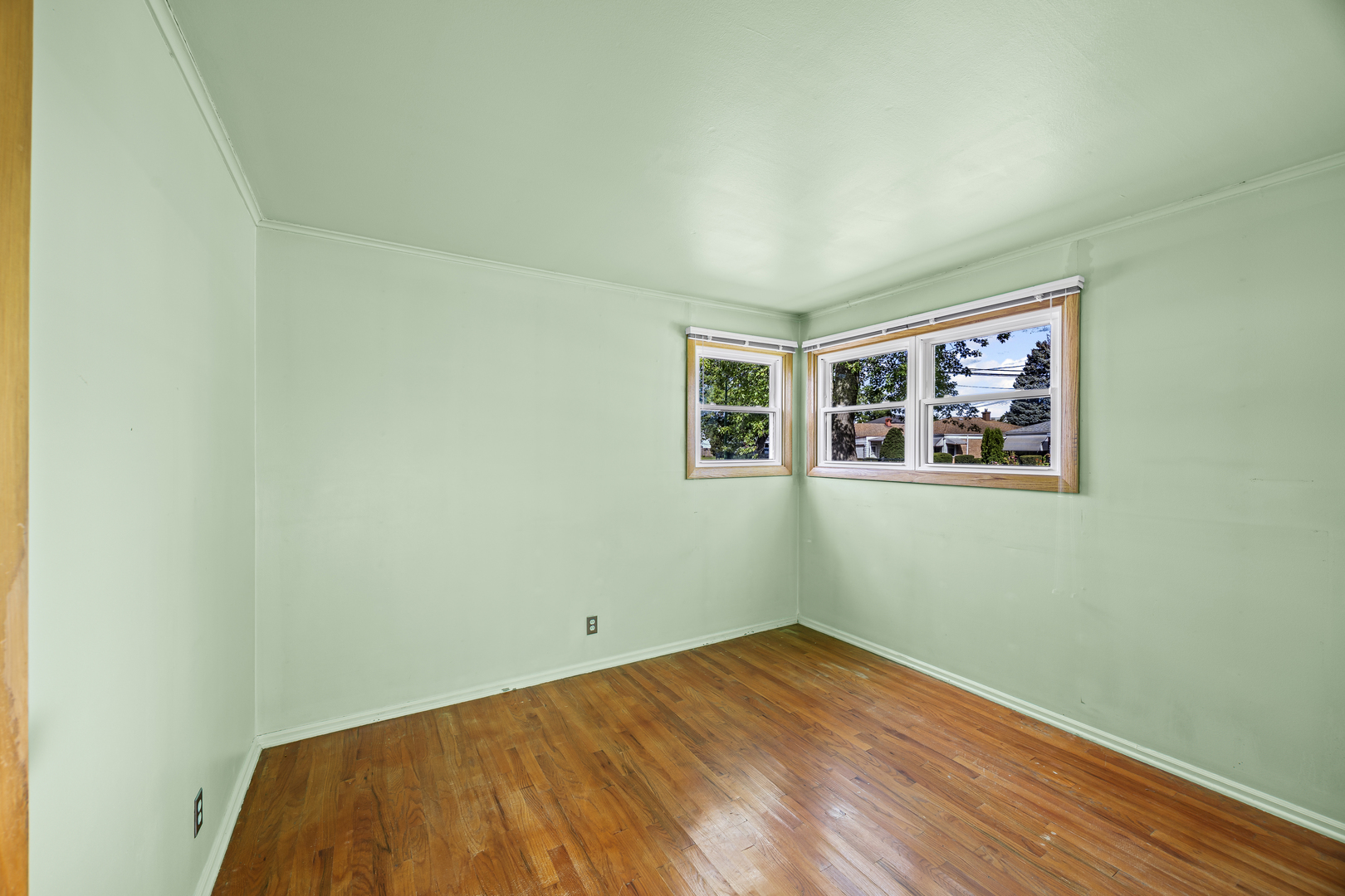 8100 S Kilpatrick Avenue, Chicago, IL 60652