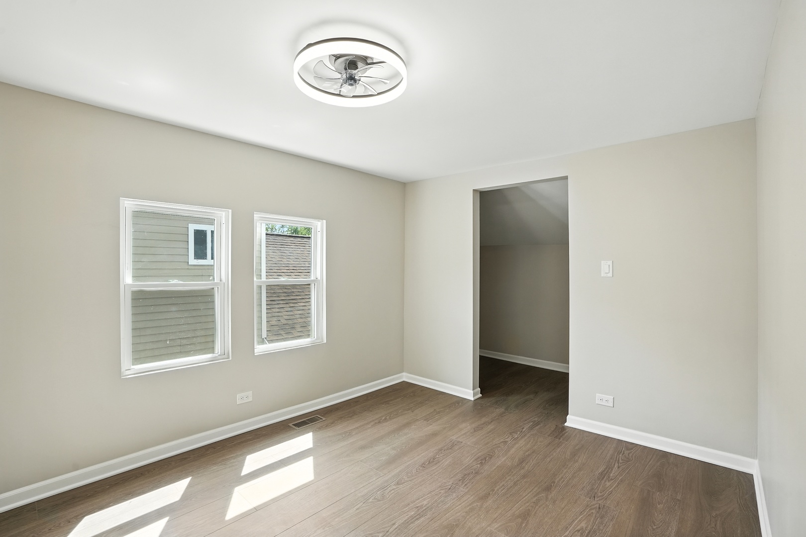 7943 S Bennett Avenue, Chicago, IL 60617