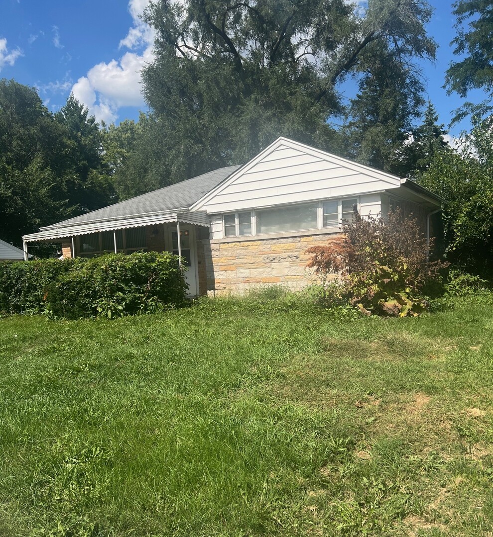 28 Apple Lane, Park Forest, IL 60466