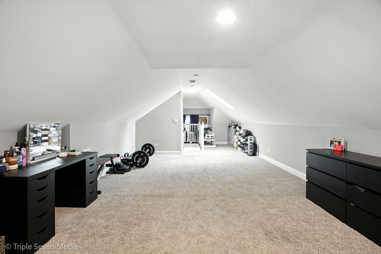5006 W Wolfram Street, Chicago, IL 60641