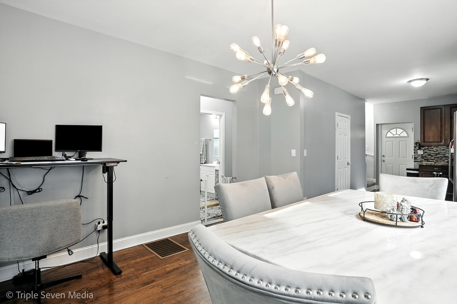 5006 W Wolfram Street, Chicago, IL 60641