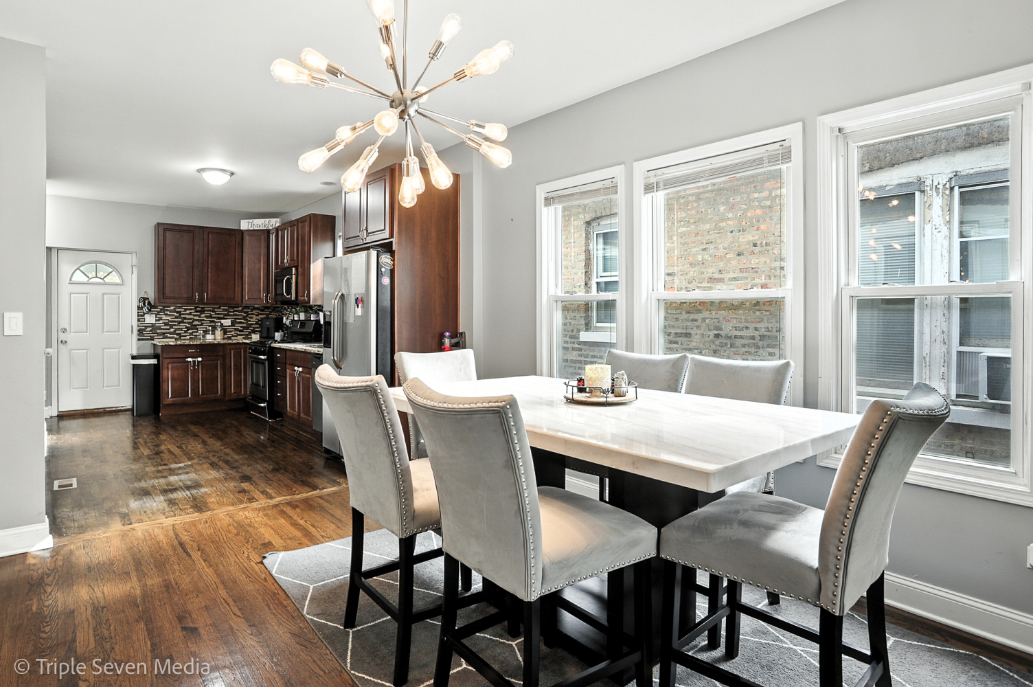 5006 W Wolfram Street, Chicago, IL 60641