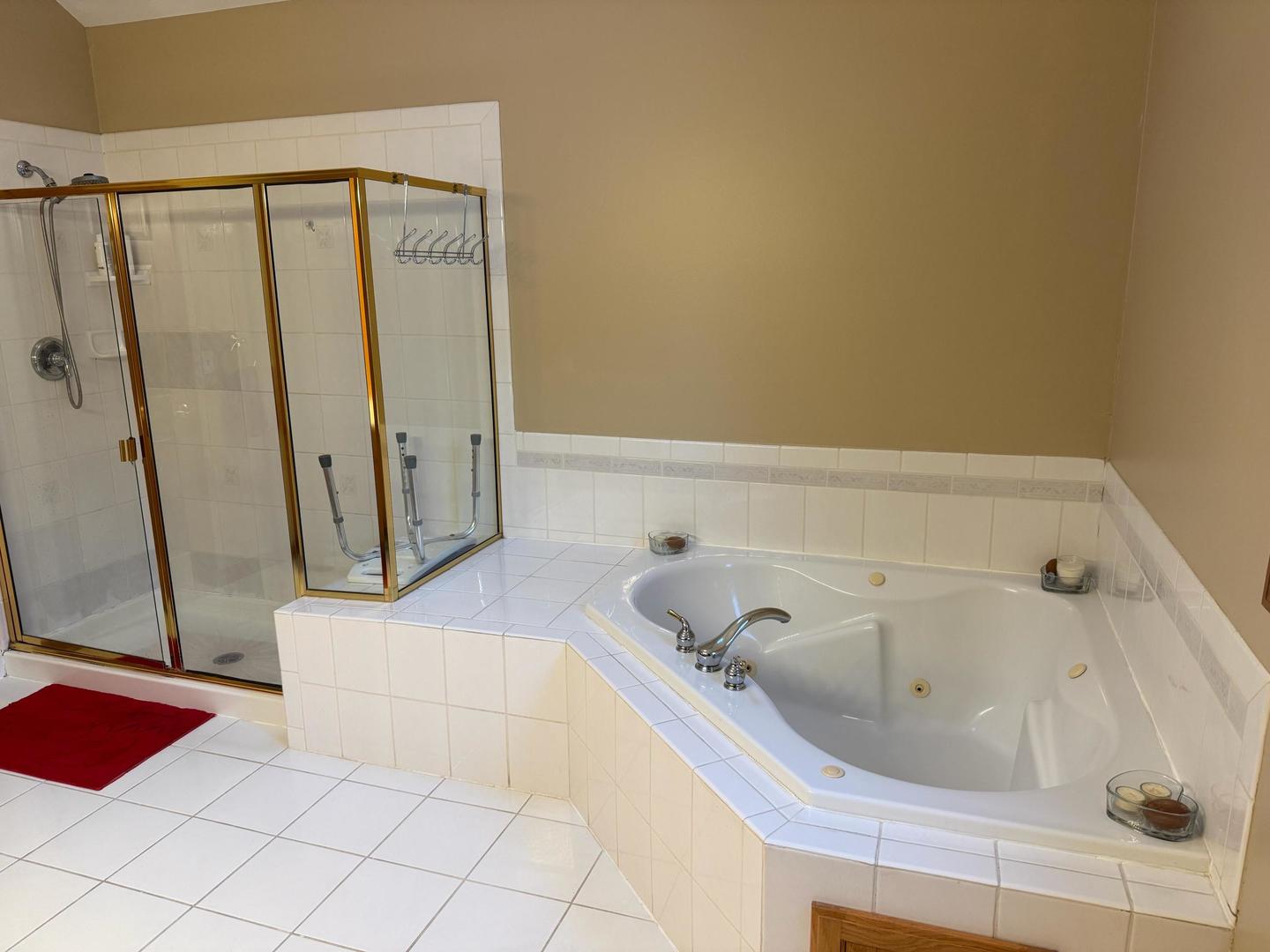 2524 Freeland Court, Naperville, IL 60564