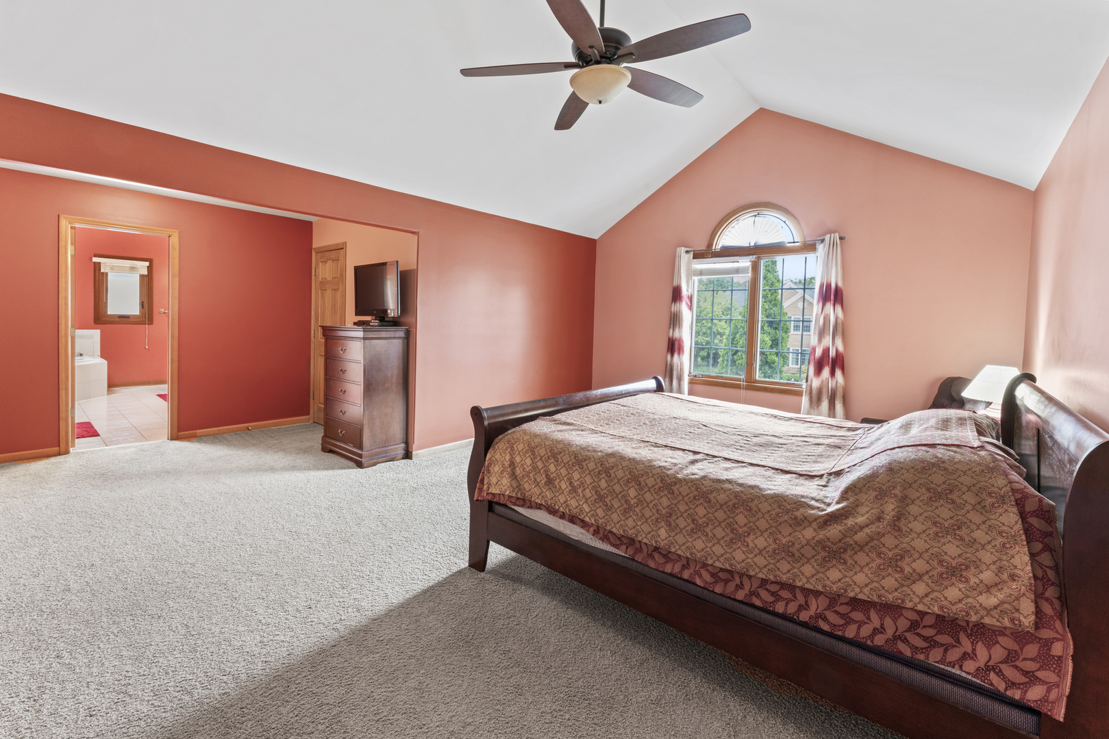 2524 Freeland Court, Naperville, IL 60564