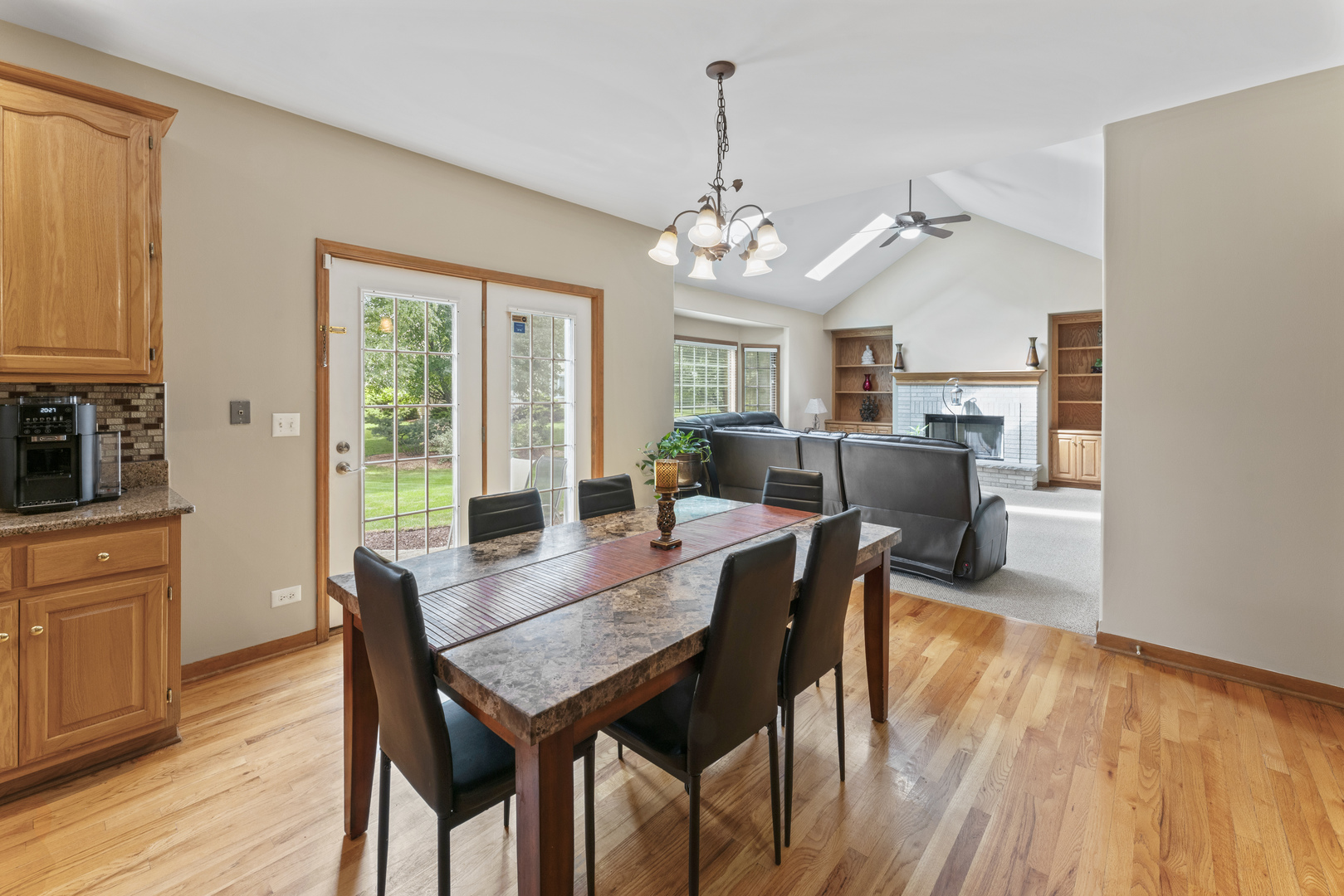 2524 Freeland Court, Naperville, IL 60564