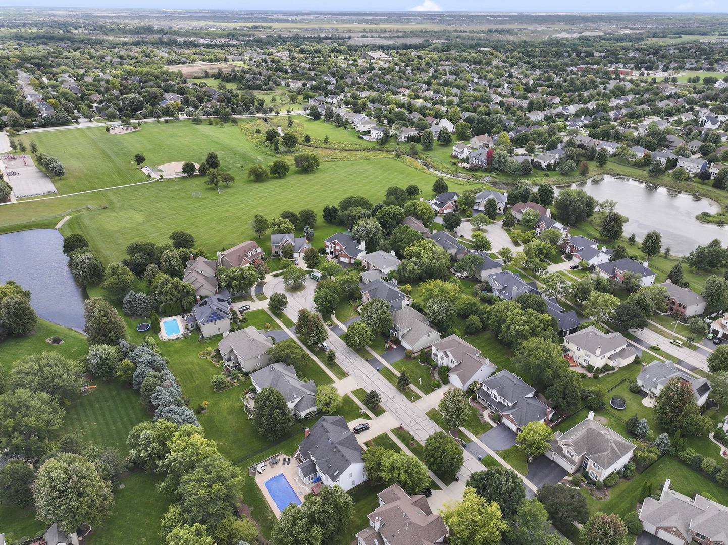 2524 Freeland Court, Naperville, IL 60564