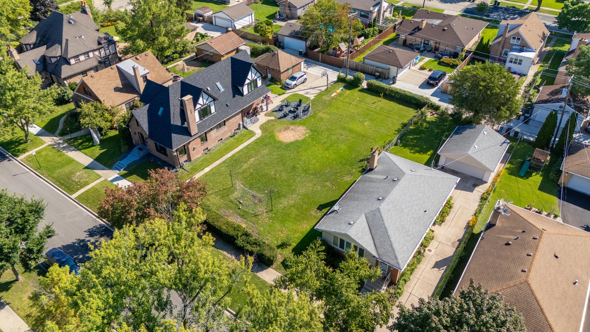 8041 N Merrill Street, Niles, IL 60714