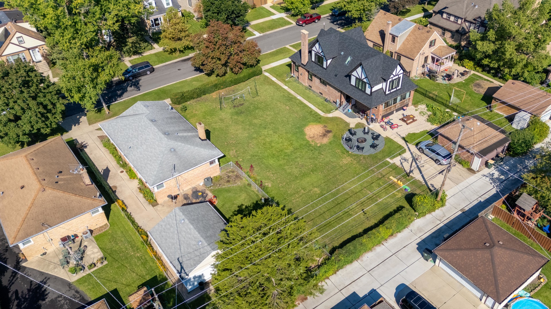 8041 N Merrill Street, Niles, IL 60714