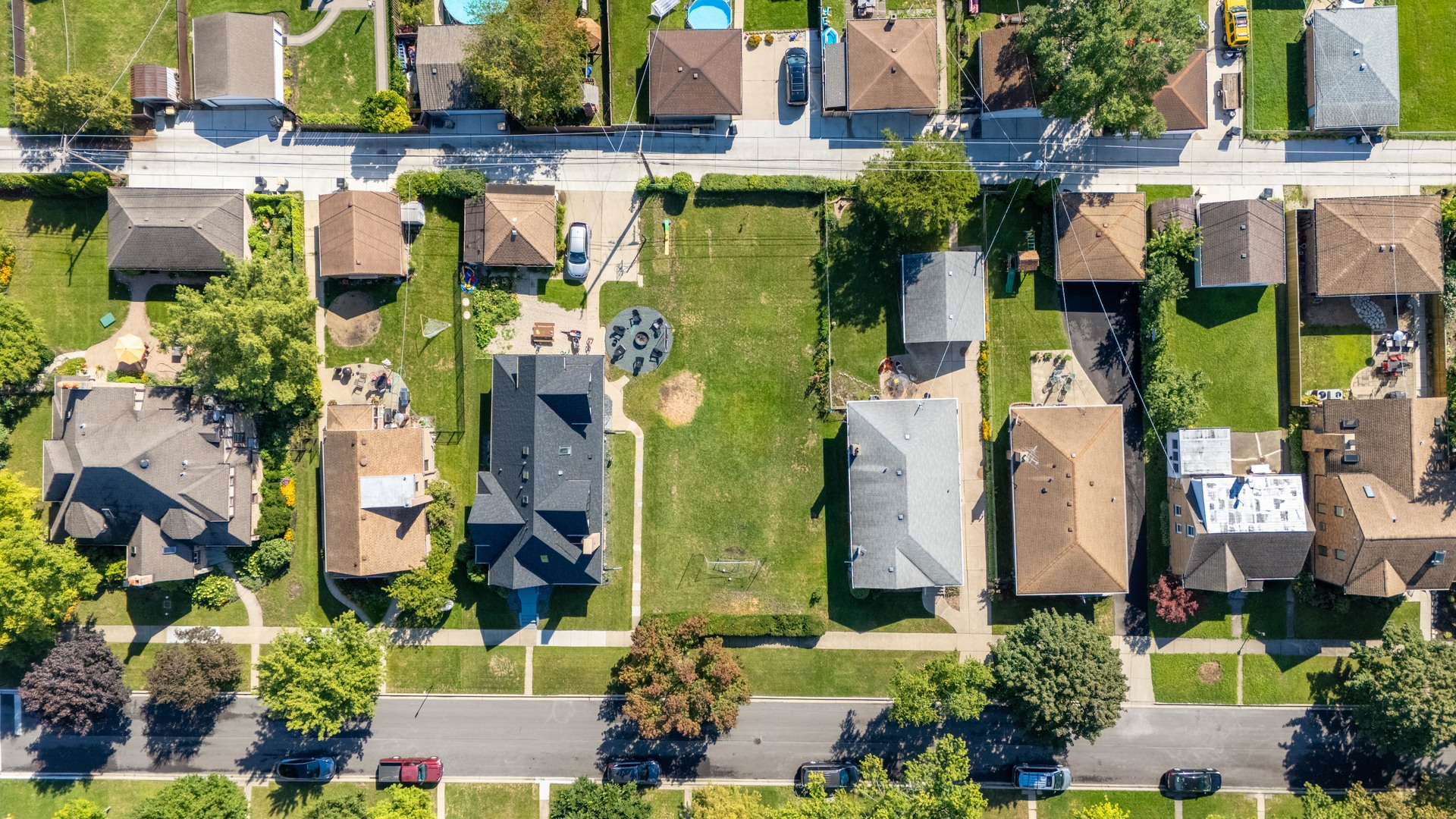 8041 N Merrill Street, Niles, IL 60714