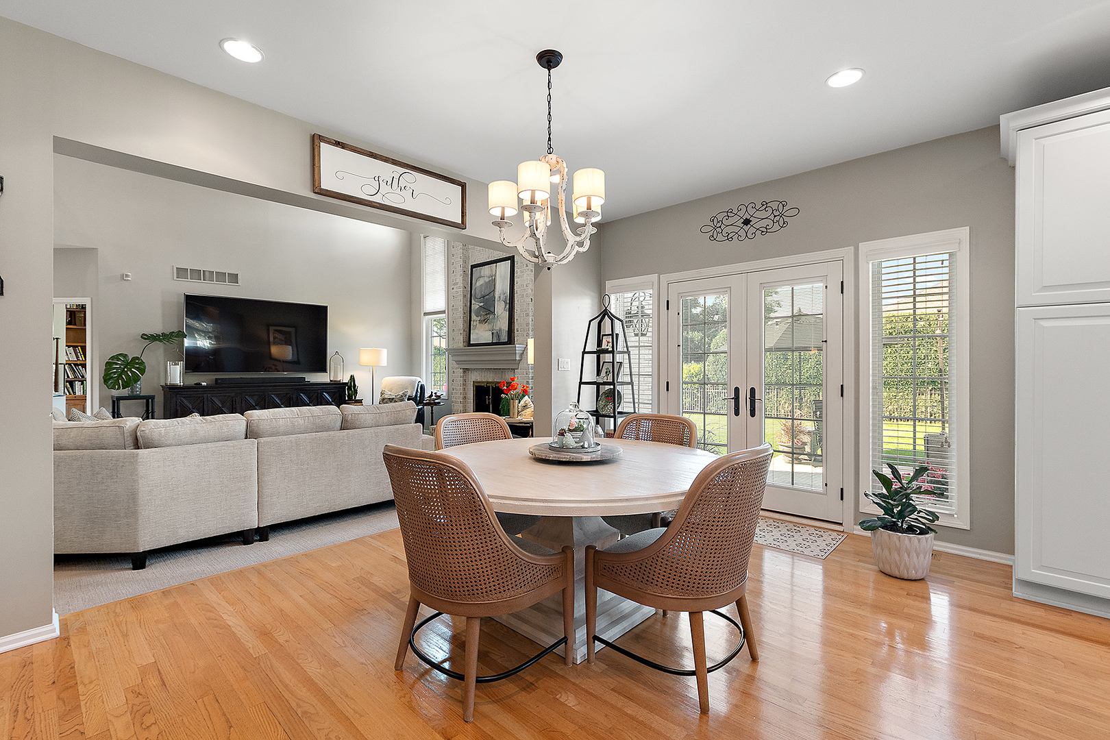 10908 Royal Glen Drive, Orland Park, IL 60467