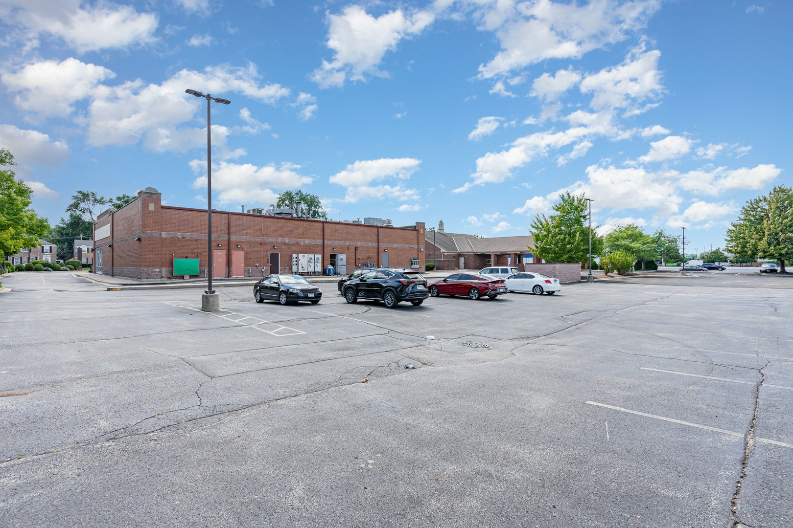 5942-5948 W Touhy Avenue, Niles, IL 60714