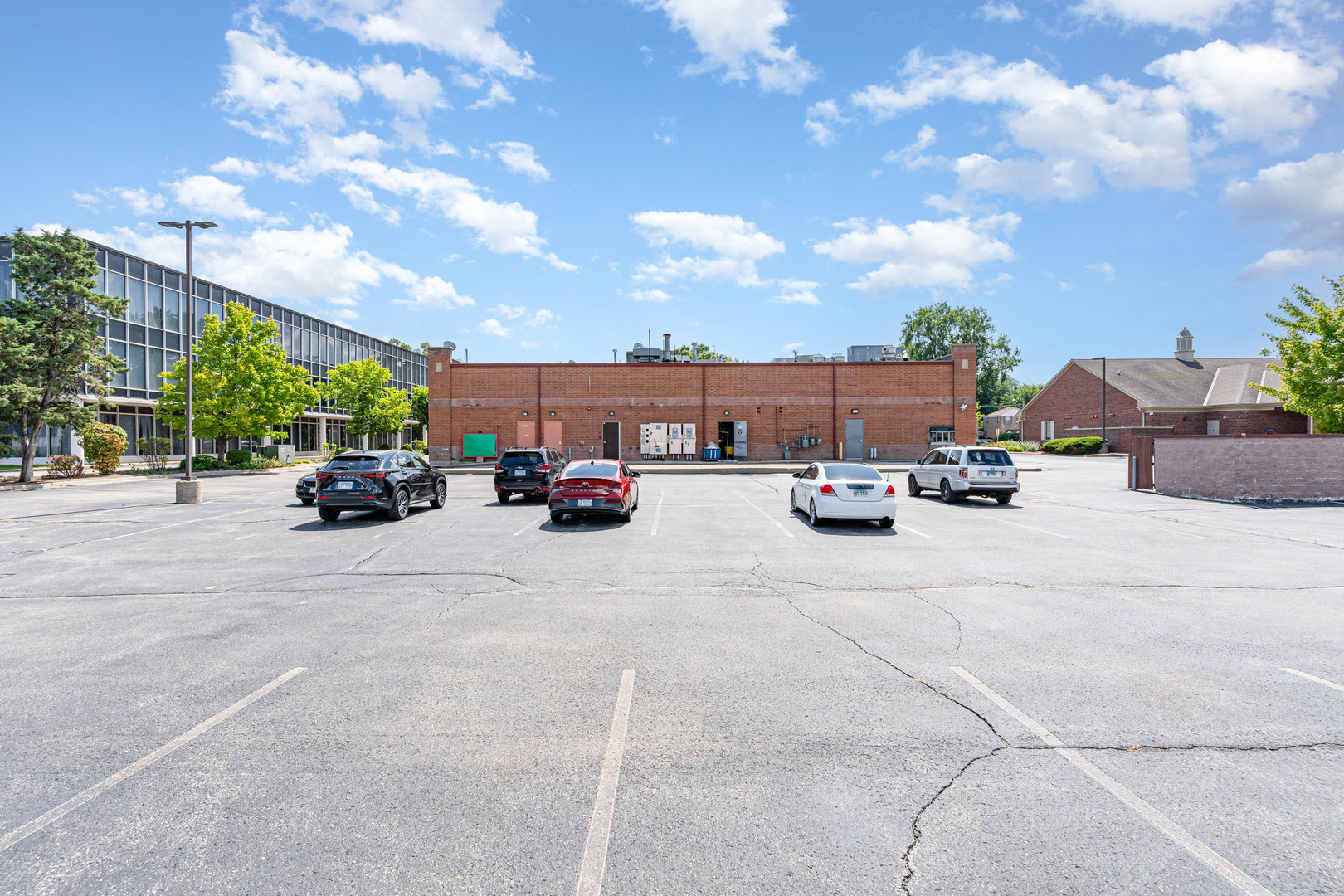 5942-5948 W Touhy Avenue, Niles, IL 60714