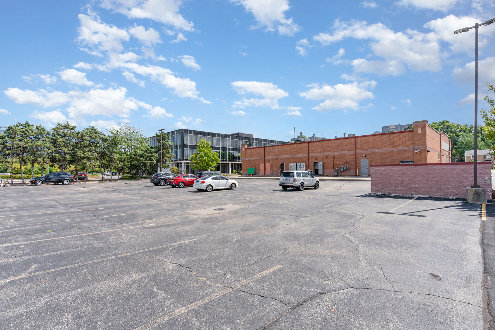5942-5948 W Touhy Avenue, Niles, IL 60714
