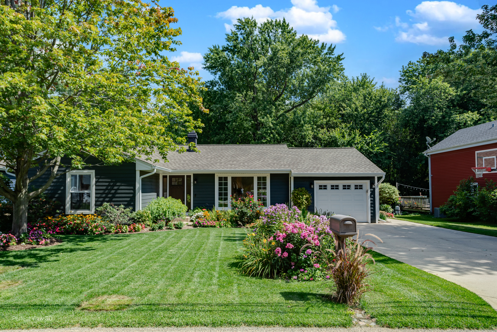57 Pine Tree Row, Lake Zurich, IL 60047