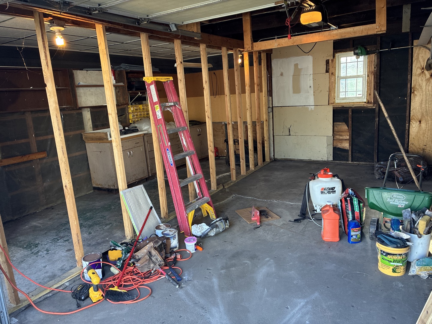 4028 N Park Street, Westmont, IL 60559