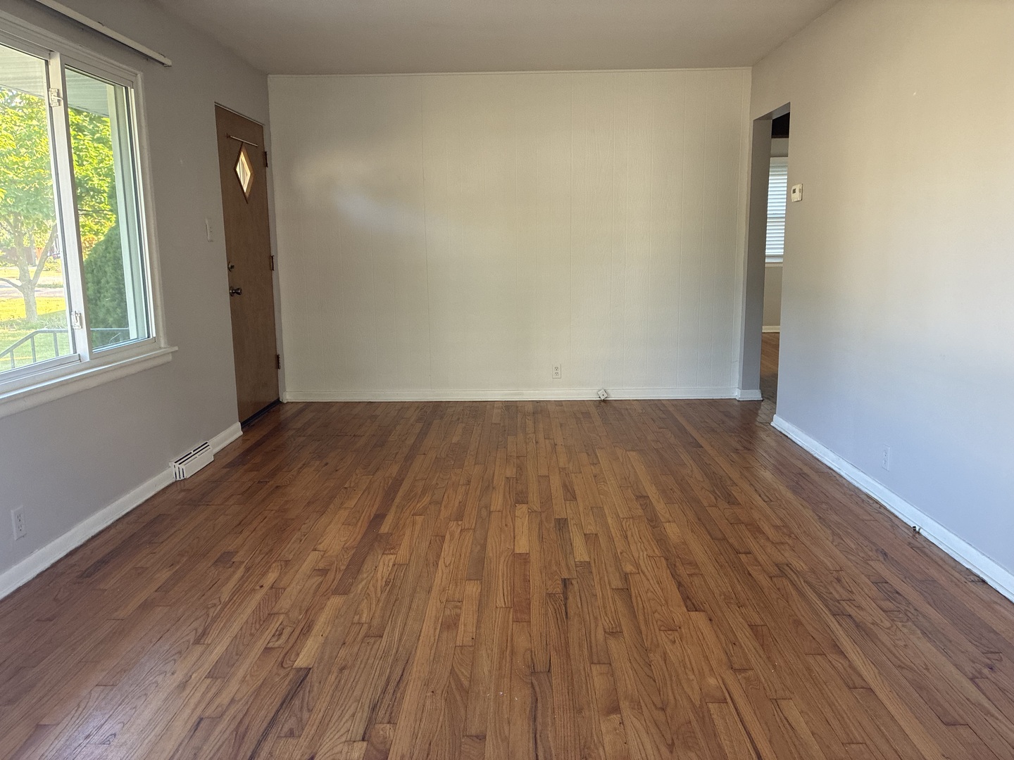 4028 N Park Street, Westmont, IL 60559