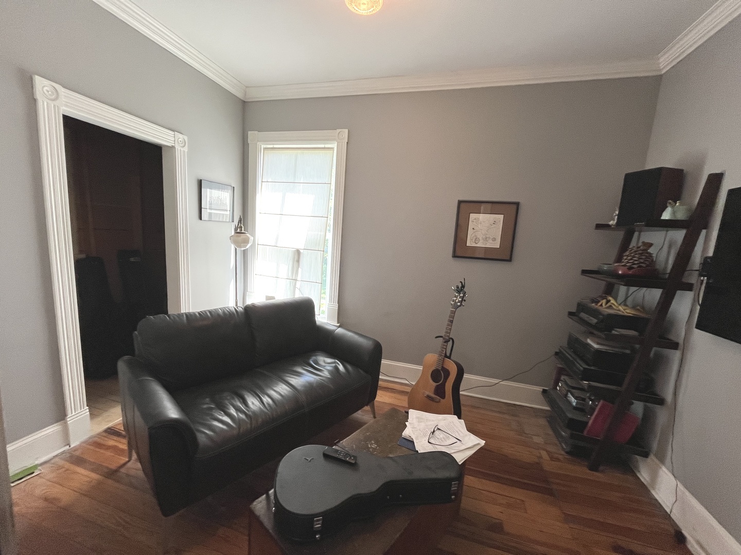 6957 N Hamilton Avenue, Chicago, IL 60645
