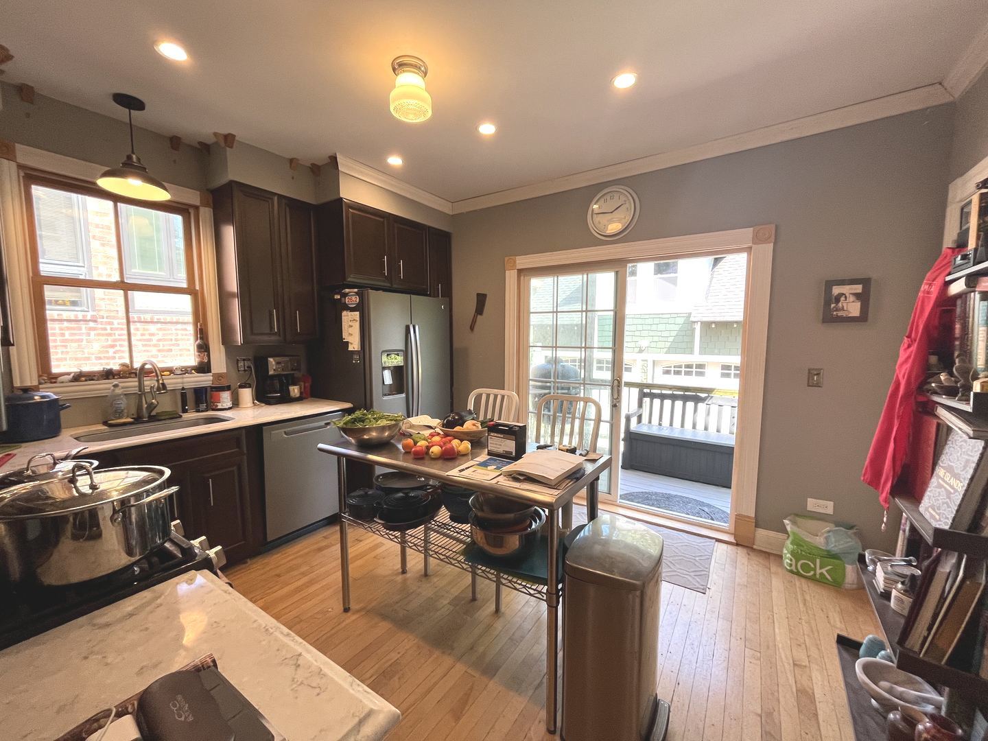 6957 N Hamilton Avenue, Chicago, IL 60645