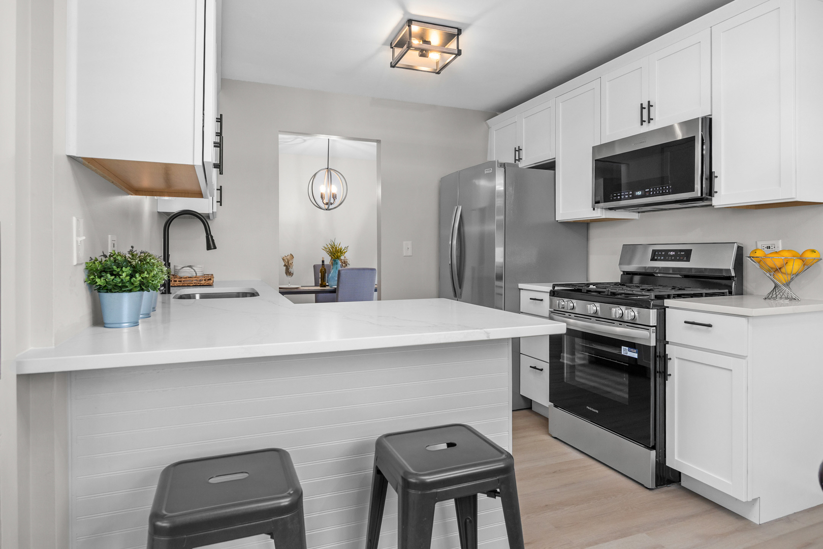 232 Driftwood Lane #D-1, Schaumburg, IL 60193