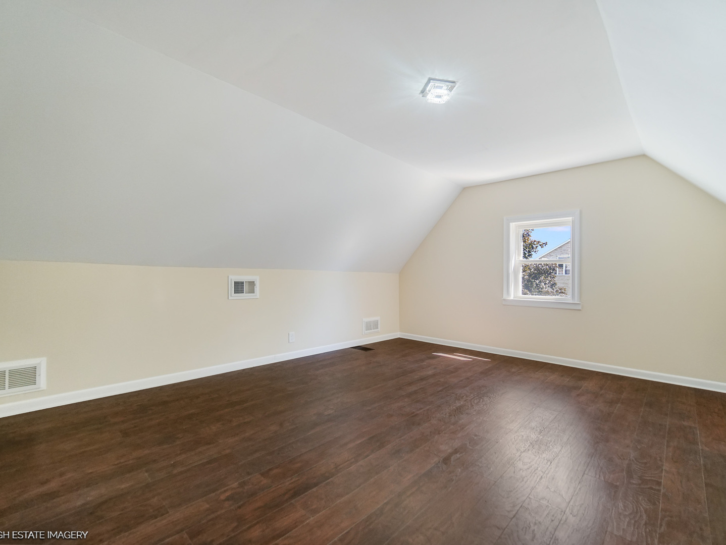 2702 N 76th Avenue, Elmwood Park, IL 60707