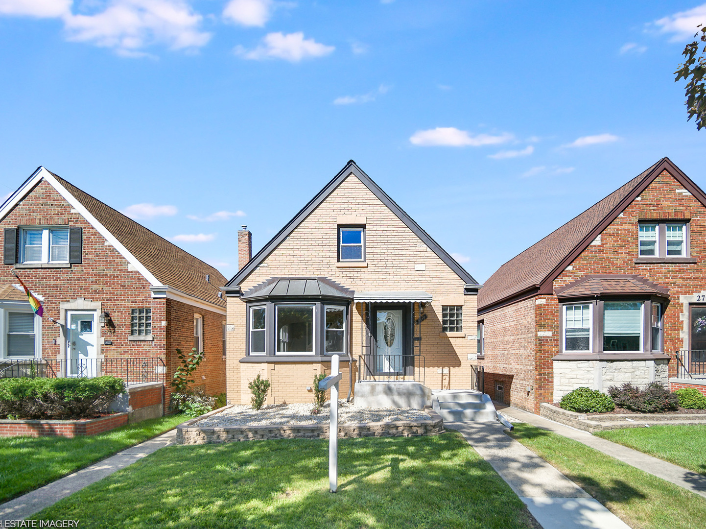 2702 N 76th Avenue, Elmwood Park, IL 60707