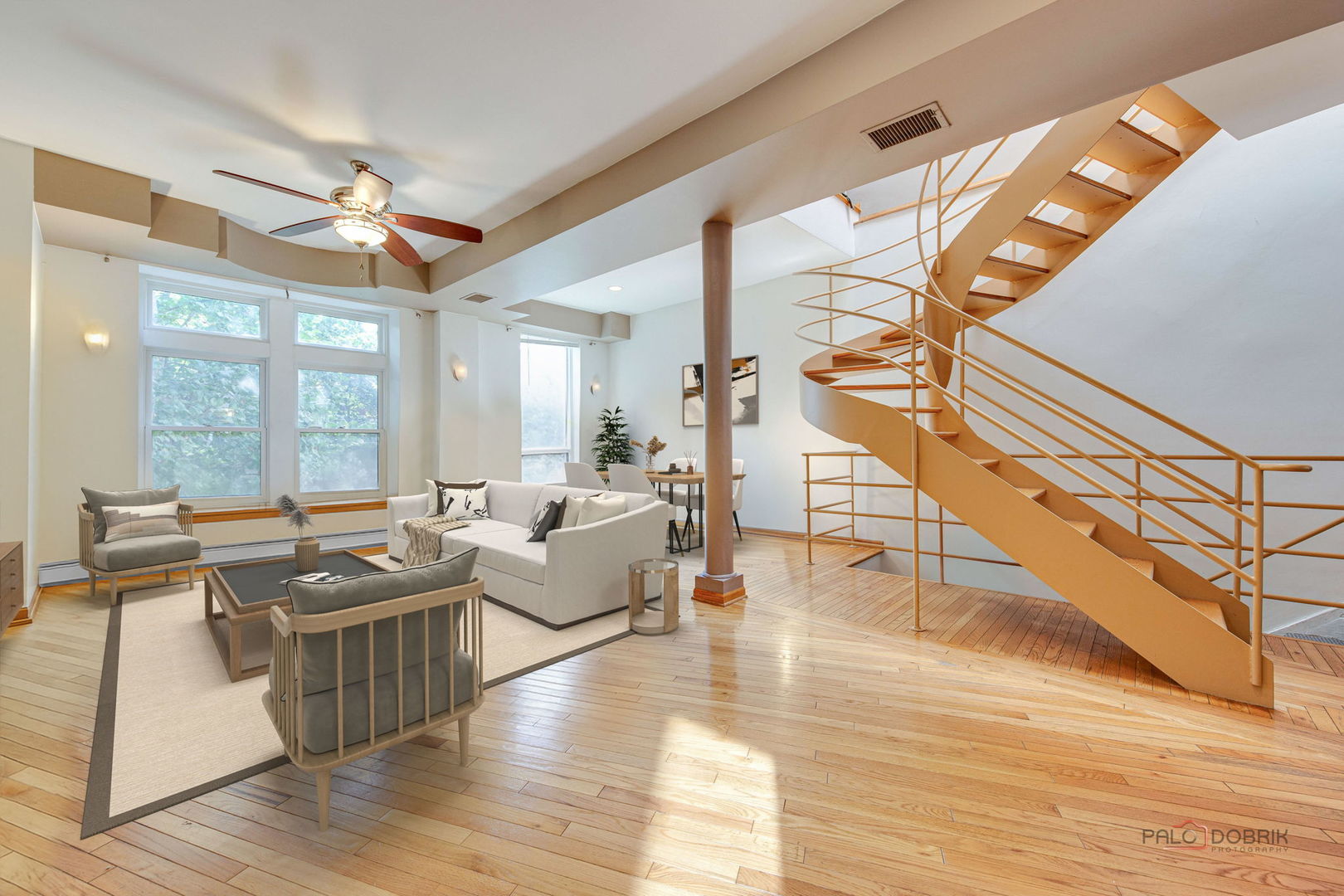 902 W Newport Avenue, Chicago, IL 60657