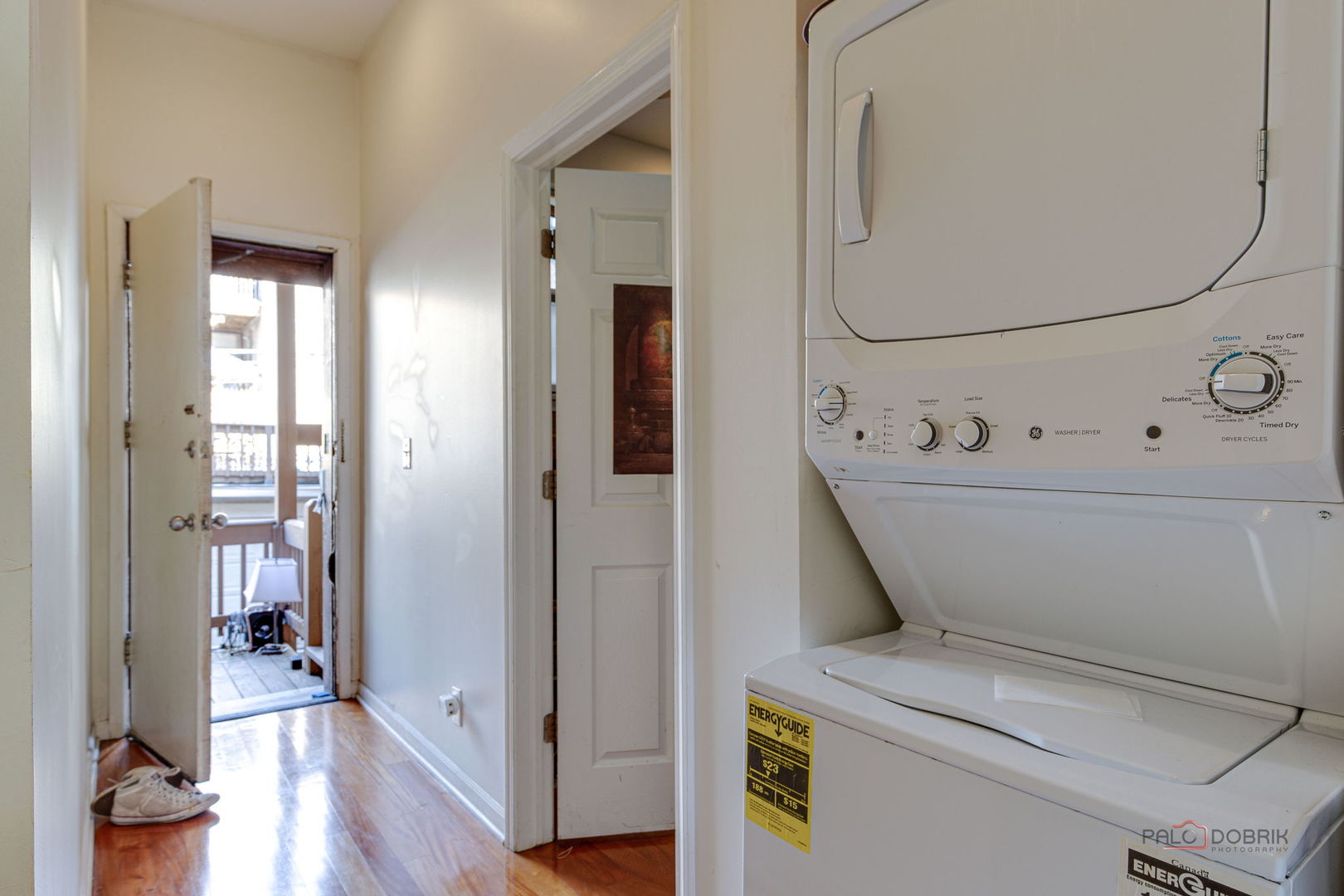 902 W Newport Avenue, Chicago, IL 60657