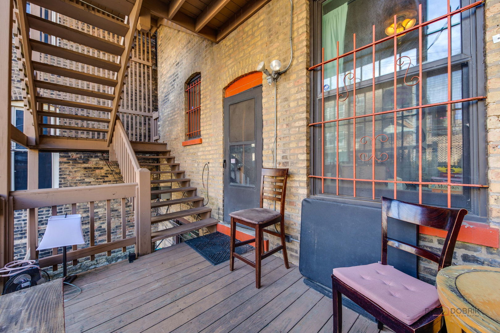 902 W Newport Avenue, Chicago, IL 60657