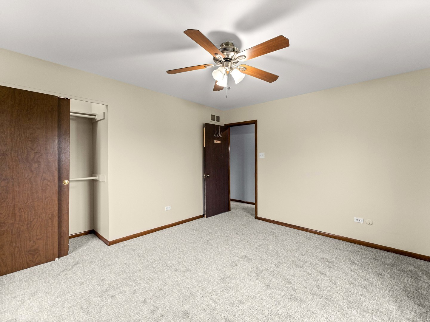 10926 Circle Court, Palos Hills, IL 60465