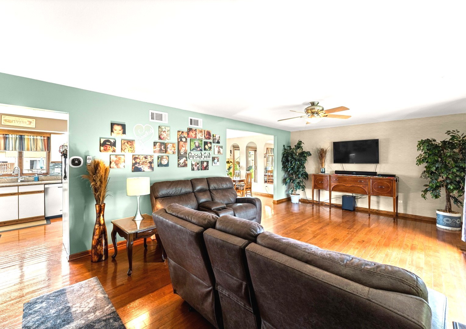 10926 Circle Court, Palos Hills, IL 60465