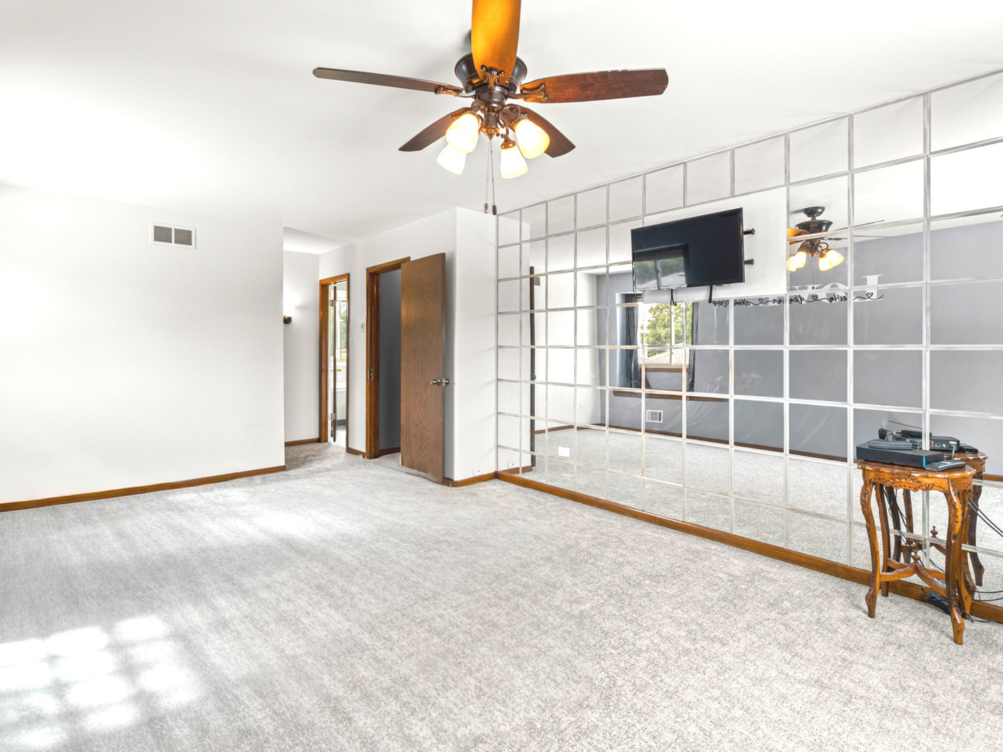 10926 Circle Court, Palos Hills, IL 60465