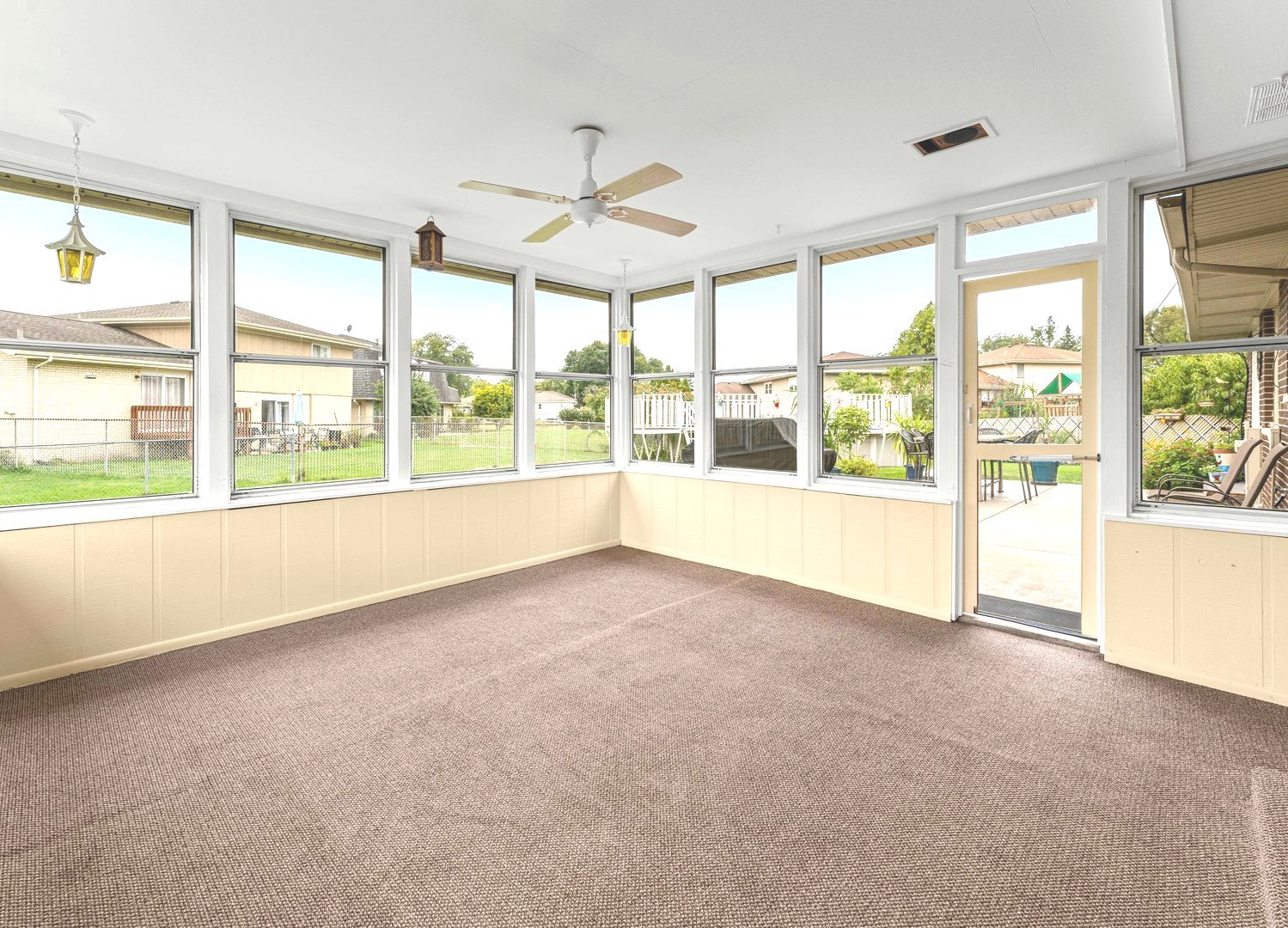 10926 Circle Court, Palos Hills, IL 60465