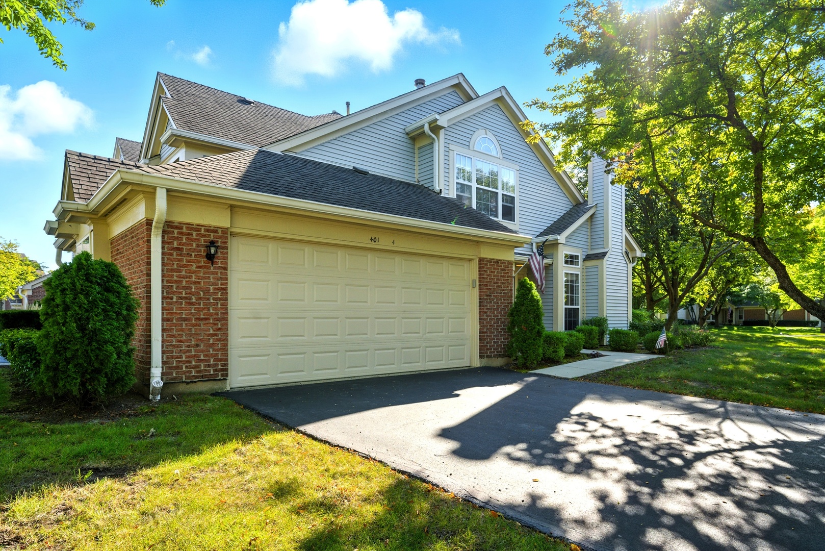 401 Cromwell Circle #4, Bartlett, IL 60103