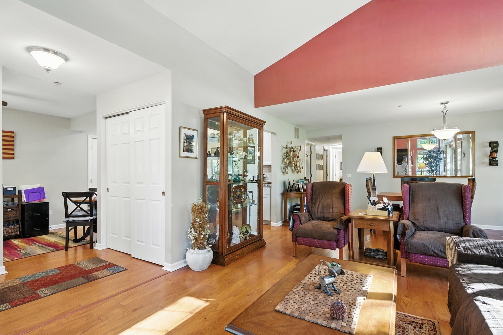 401 Cromwell Circle #4, Bartlett, IL 60103