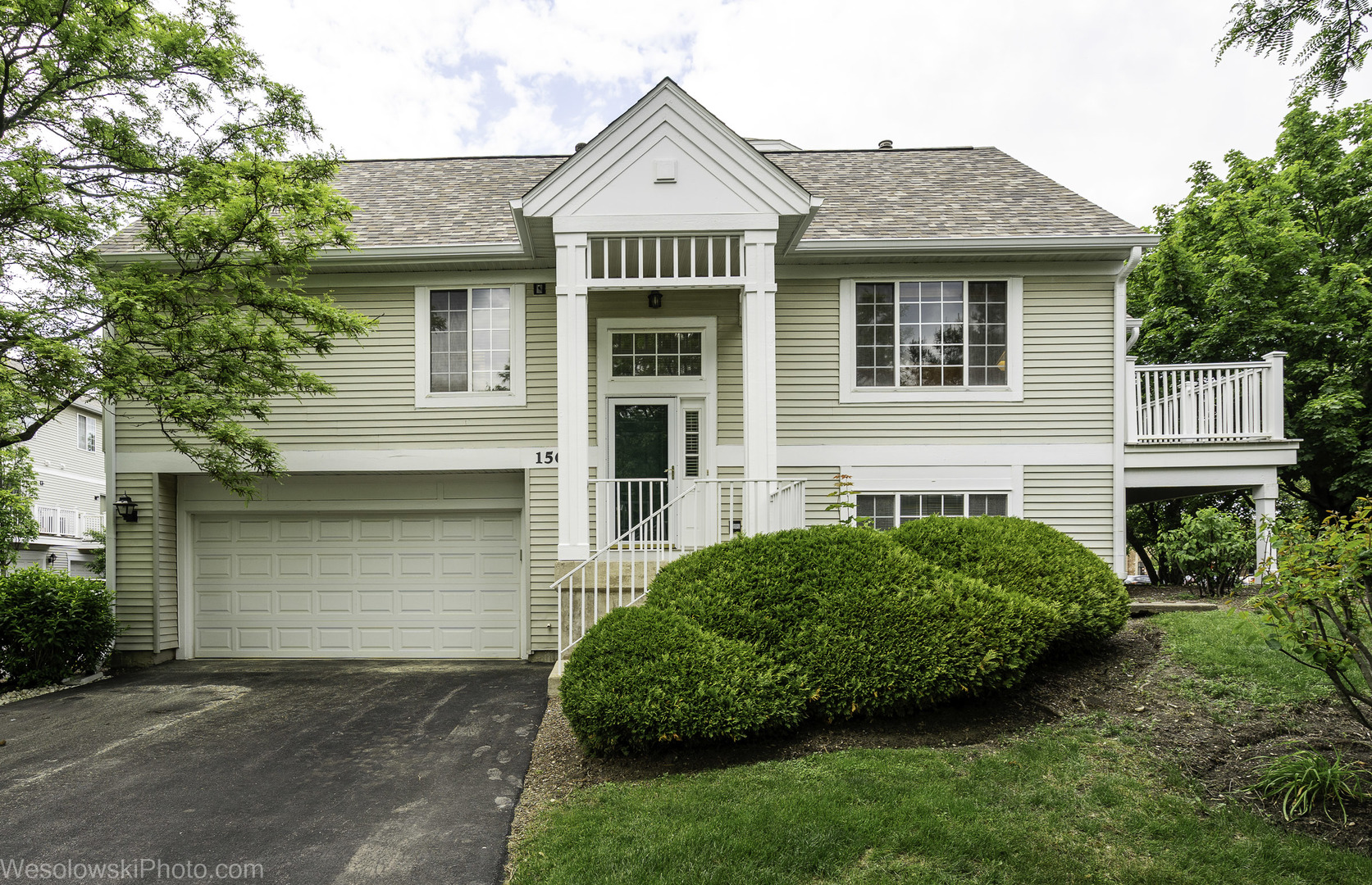 150 LUCERNE Court, Wheeling, IL 60090