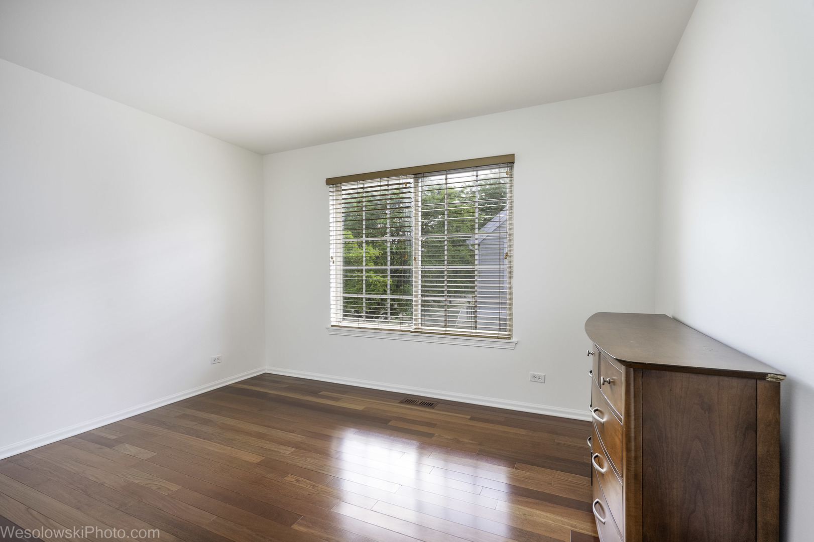150 LUCERNE Court, Wheeling, IL 60090