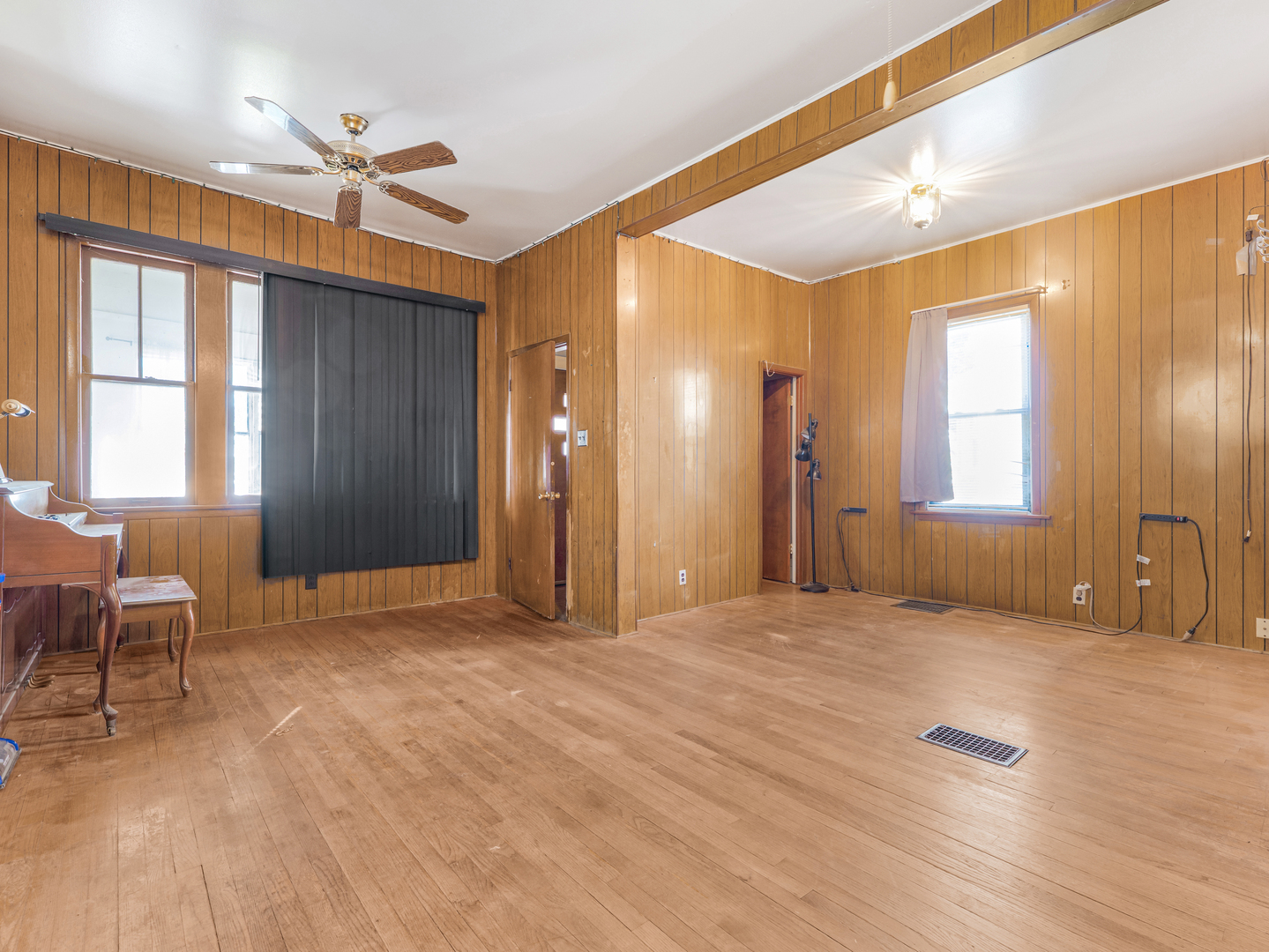 1313 Harvey Avenue, Berwyn, IL 60402