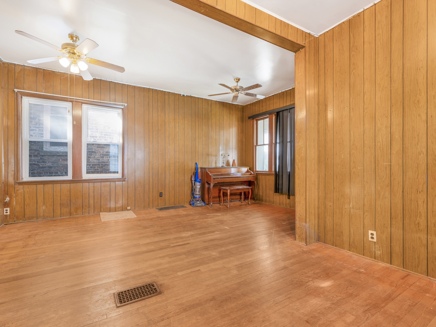 1313 Harvey Avenue, Berwyn, IL 60402