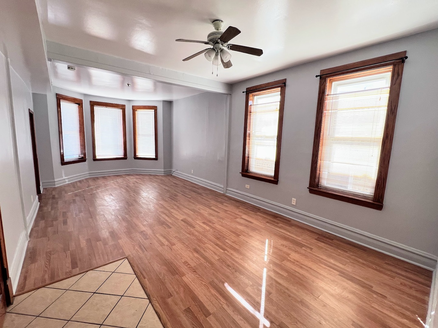 2518 S Saint Louis Avenue #2F, Chicago, IL 60623