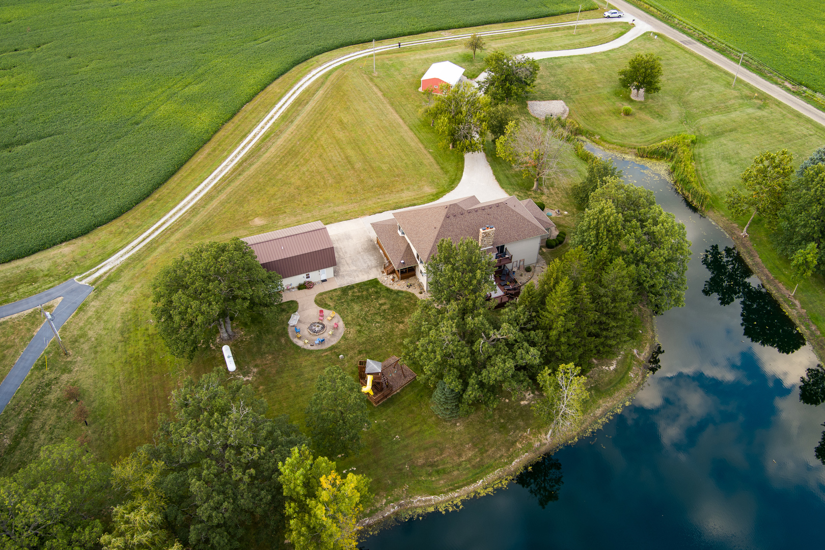 4789 Leghorn Road, Clinton, IL 61727