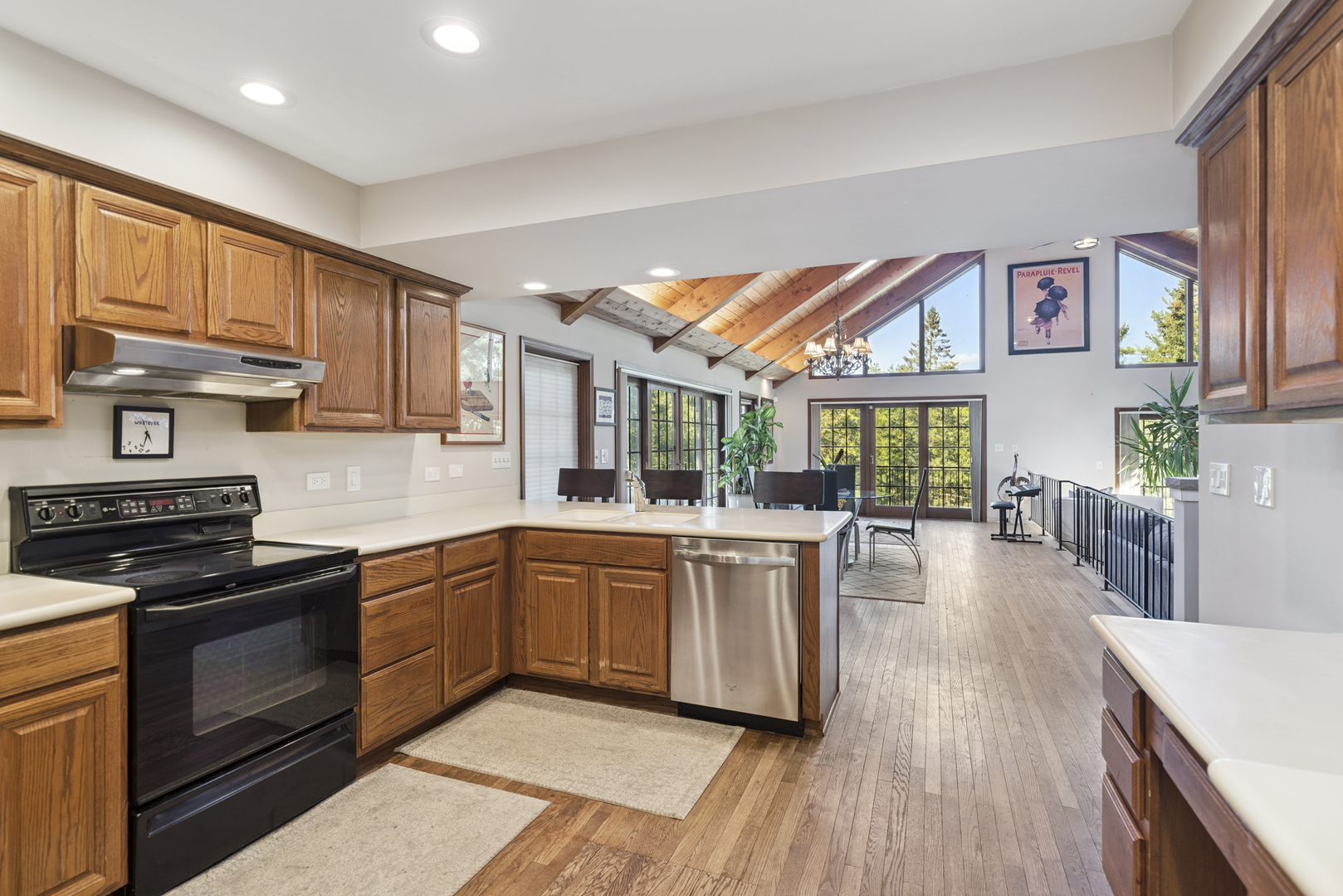 504 W Forest Avenue, Round Lake, IL 60073