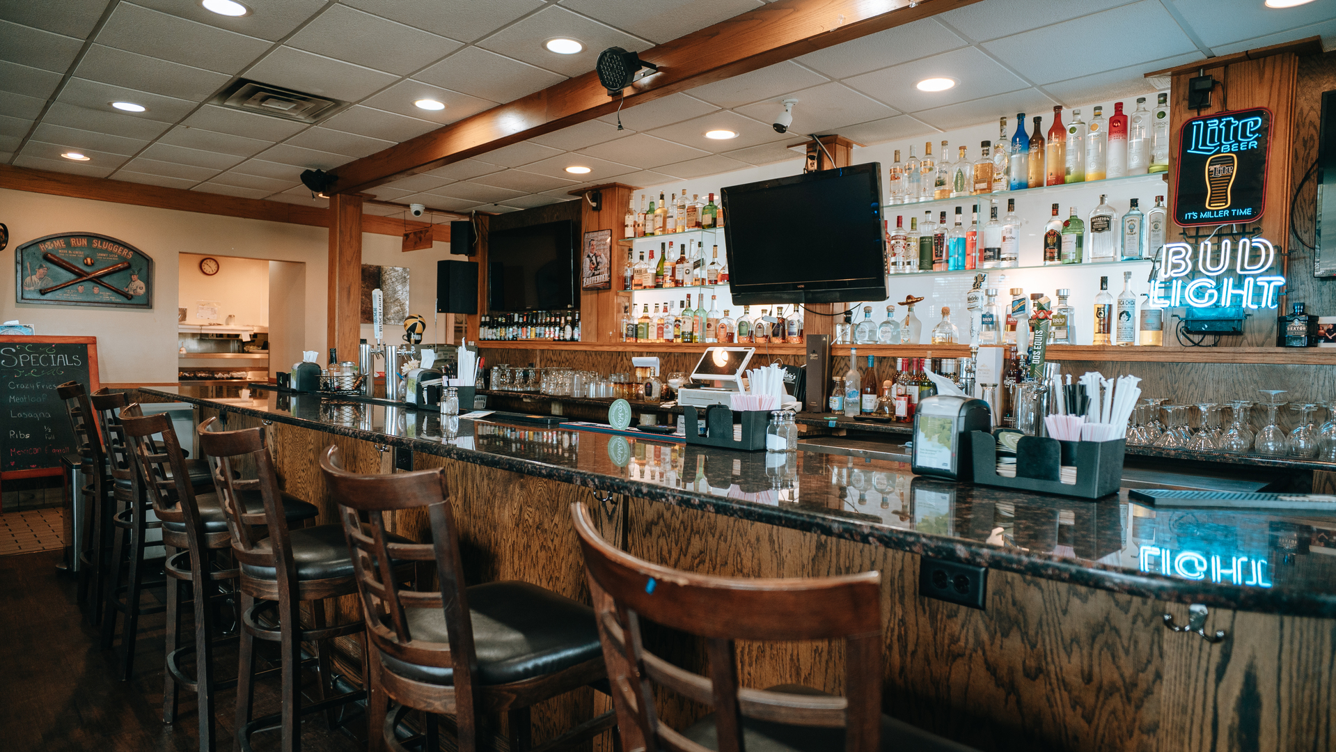 921 Maple Hill Road, Bloomington, IL 61701