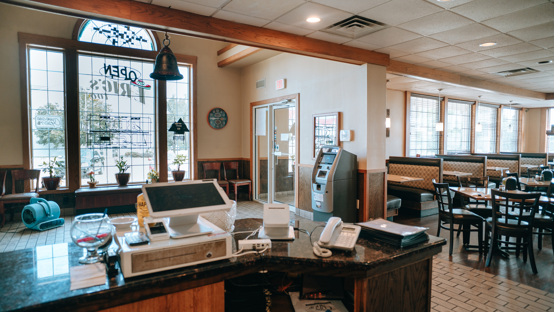 921 Maple Hill Road, Bloomington, IL 61701