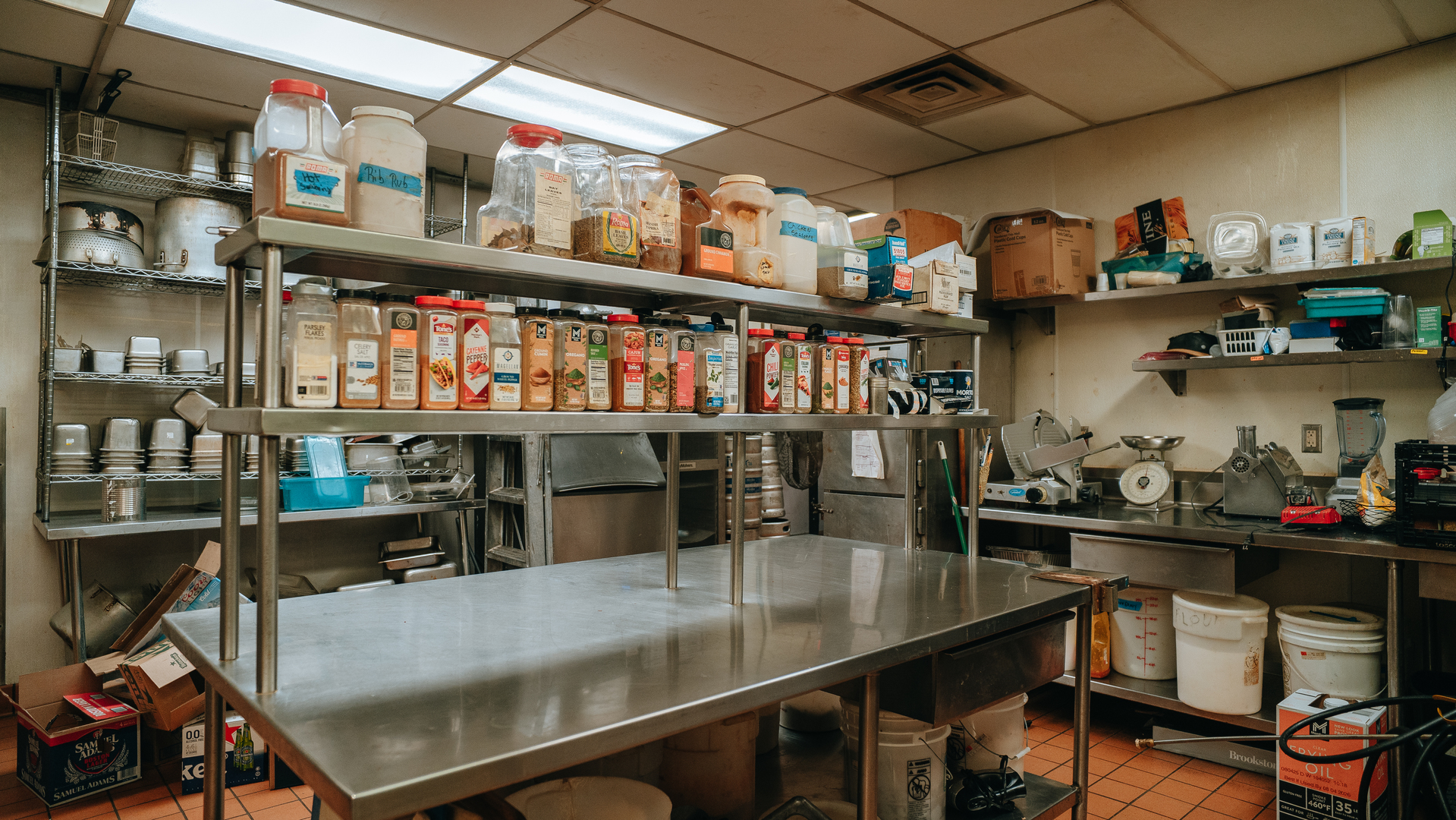 921 Maple Hill Road, Bloomington, IL 61701