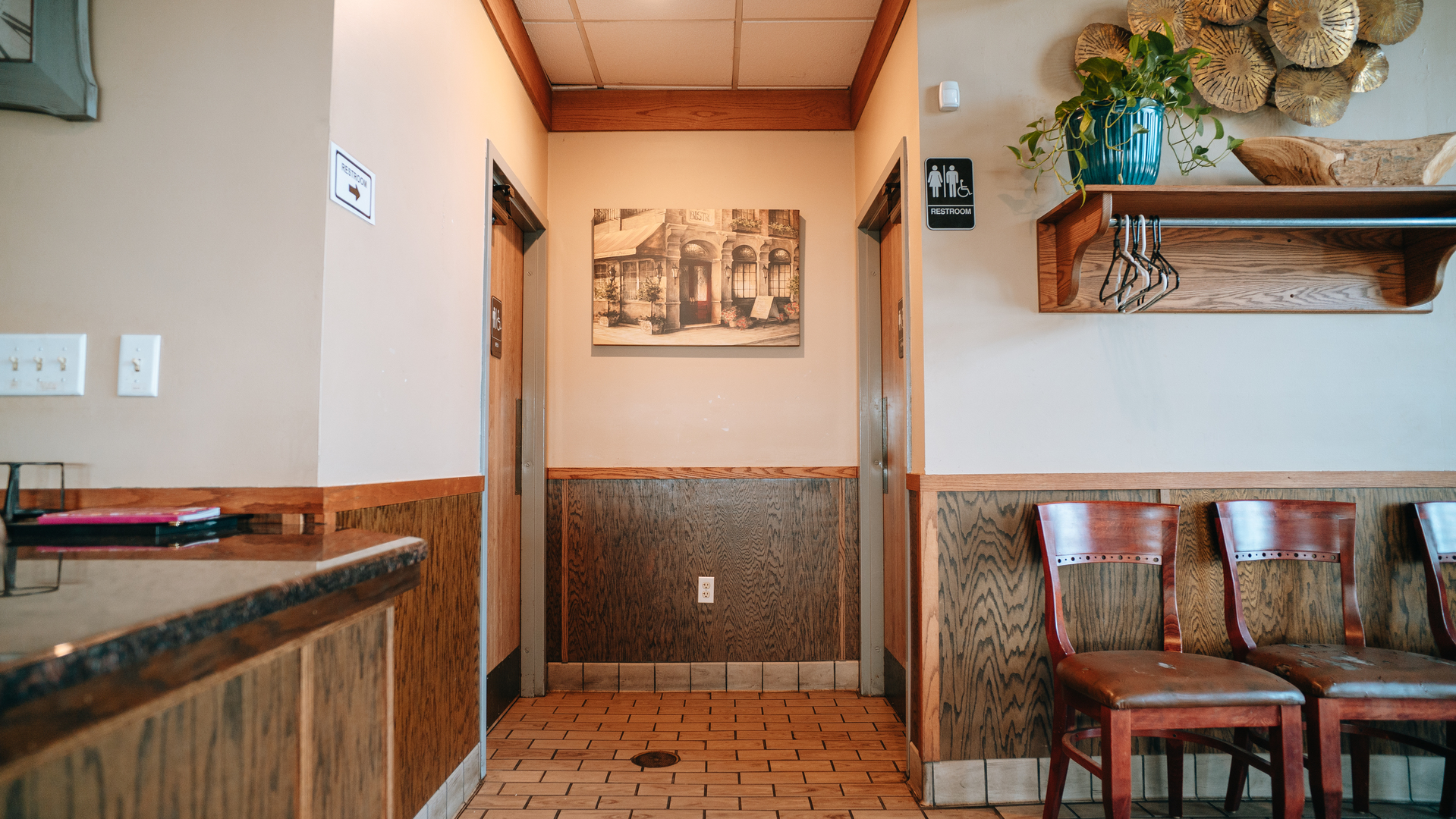 921 Maple Hill Road, Bloomington, IL 61701