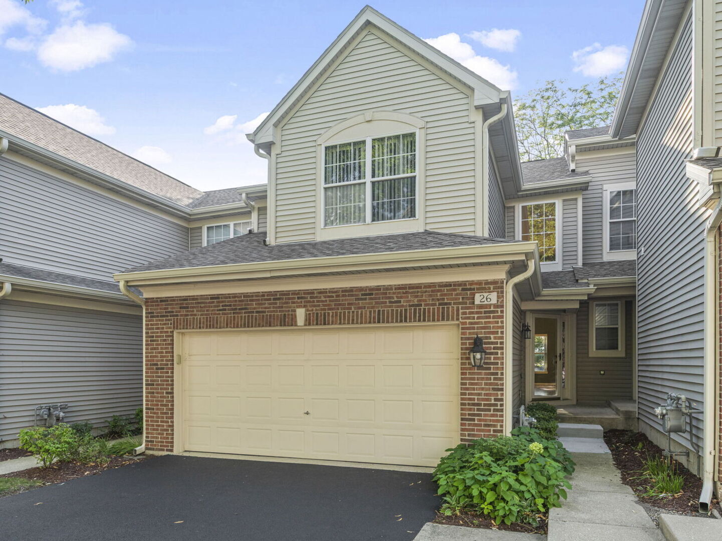 26 Egg Harbour Court, Schaumburg, IL 60173